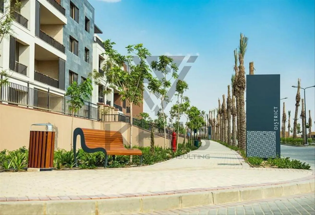 البيع في ديستريكت 5: بنتهاوس 3غرف إستلام فوري فيو لاندسكيب-أقساط 5 سنين 