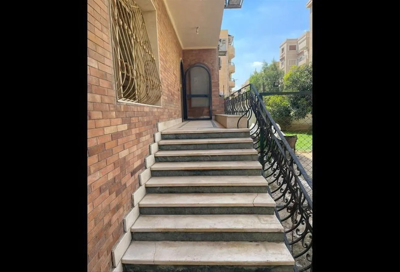 Gallery Image 16