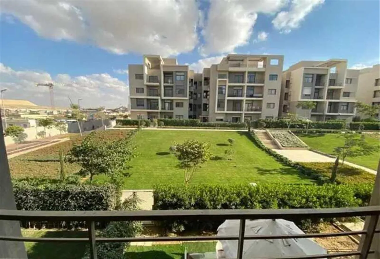 Sale in Moon Residences: RESALE Penthouse Fully Finished - Ready To Move