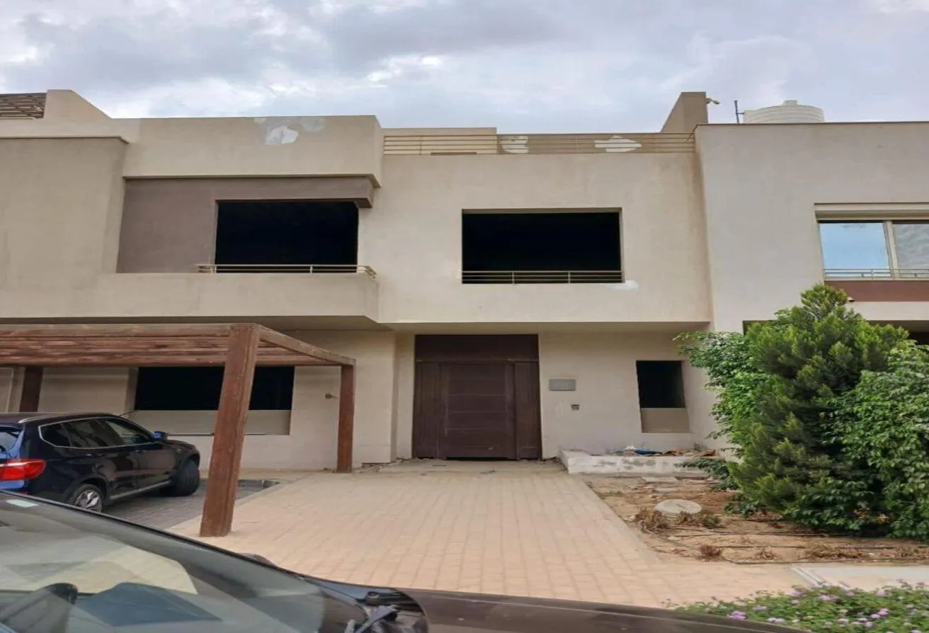 البيع في بالم هيلز وودفيل: تاون هاوس بالم هيلز وودفيل جولف إكستنشن 