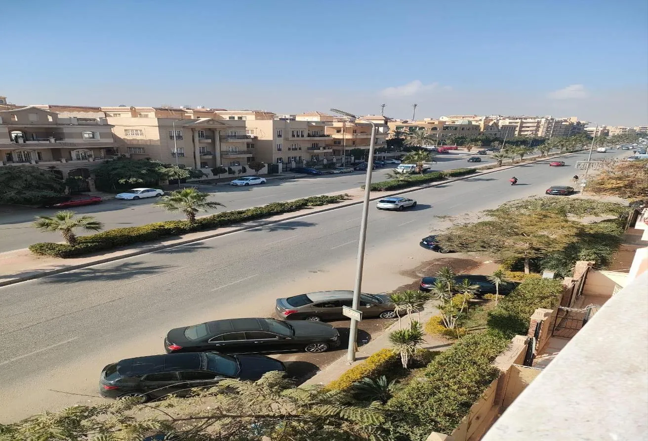 Sale in District 1: شقه  للبيع الحي الاول التجمع الخامس