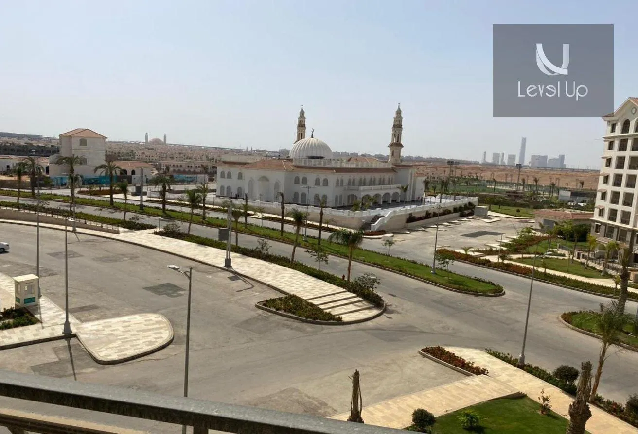 البيع في سيليا: شقة للبيع في كمبوند سيليا بالتقسيط علي 11سنة 