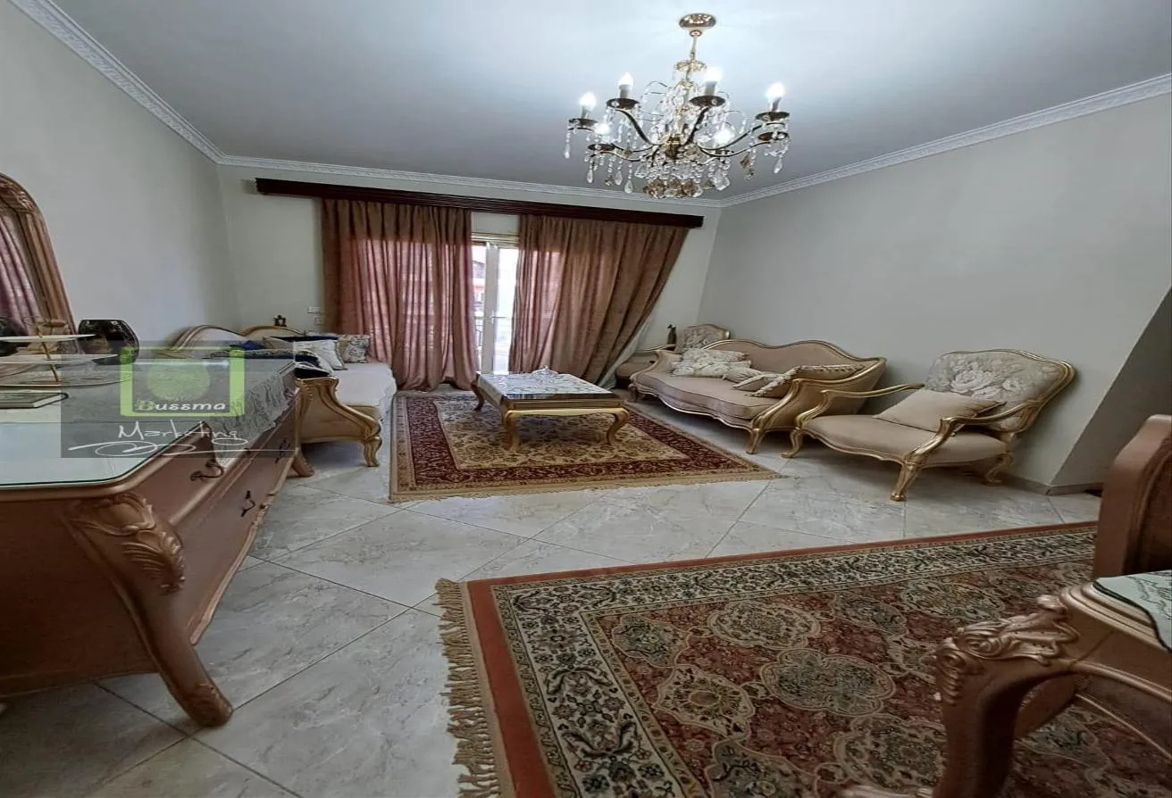 Sale in Rawdat Zayed: شقه للبيع بالمطبخ والسخان بروضه زايد بسعر مميز جدا