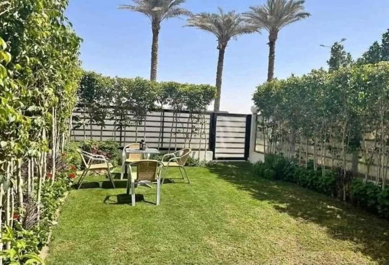 Sale in Cleopatra Square: Grab your 5-bedroom villa near Mall of Arabia!