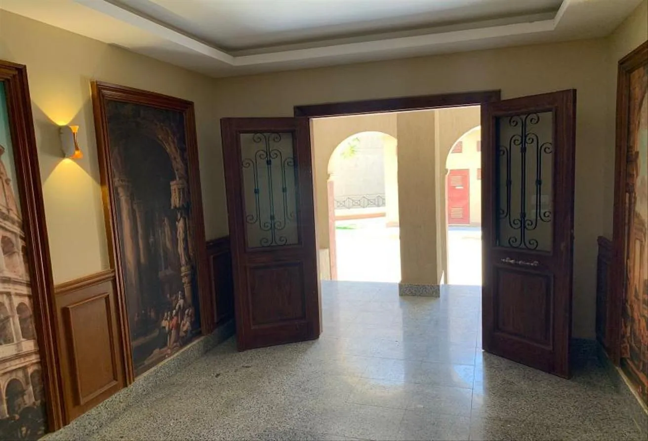 Gallery Image 19