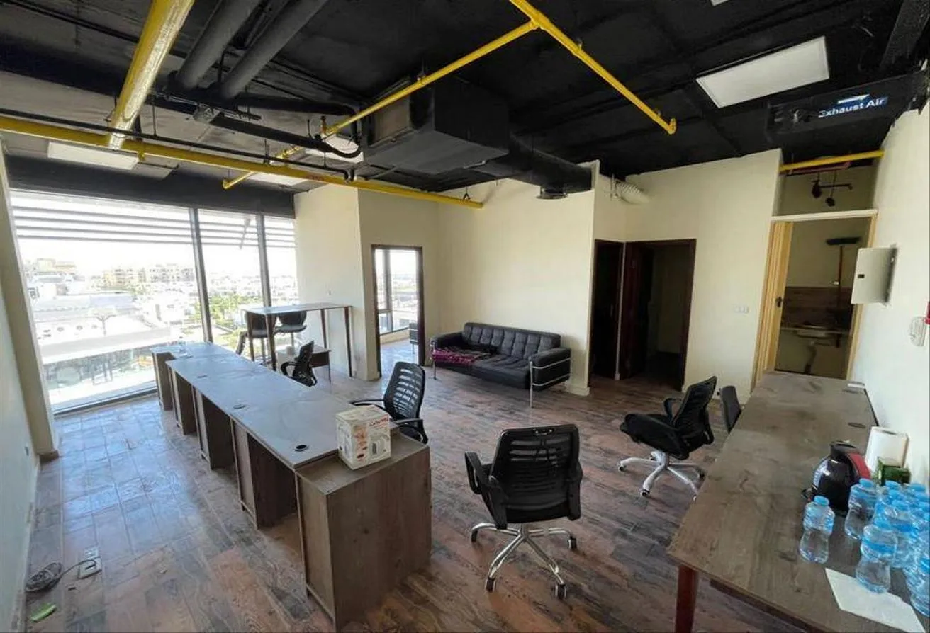 Sale in The Polygon: Administrative Office Furnished Prime Location