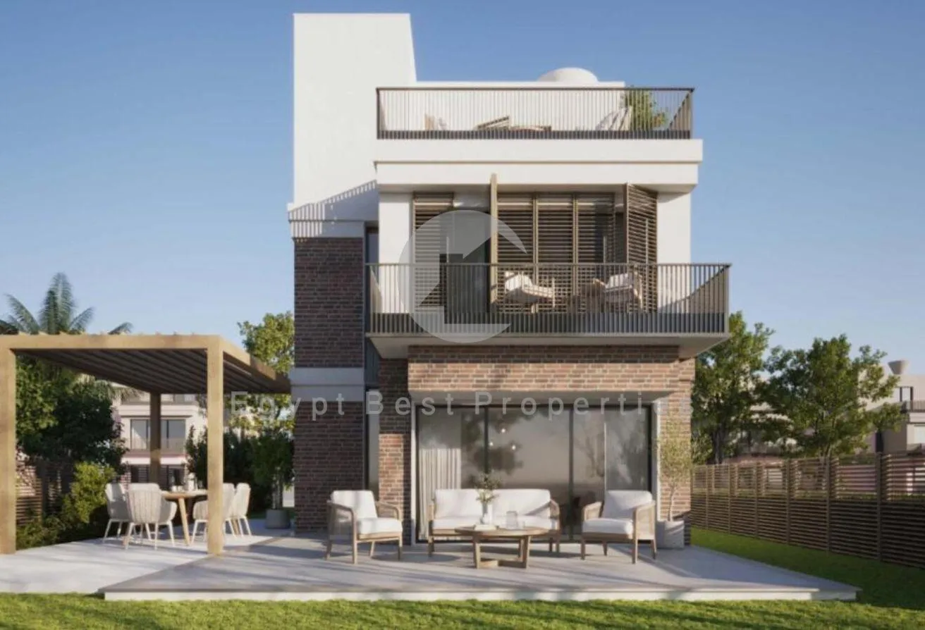 Sale in Bloomfields: Fully finished villa in Mostakbal city 5%dp on 10y