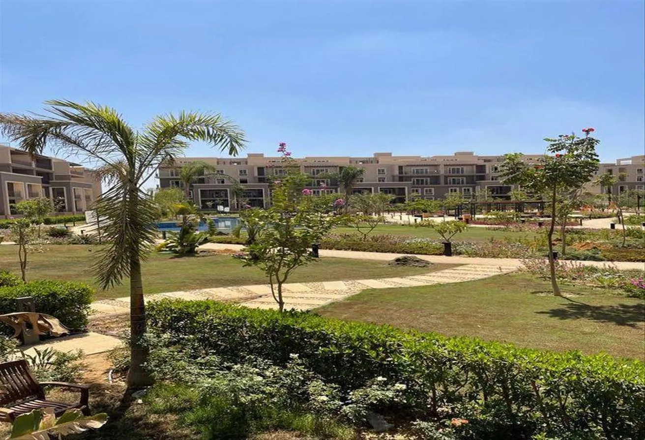 Sale in October Plaza: Penthouse prime location RTM W Special price