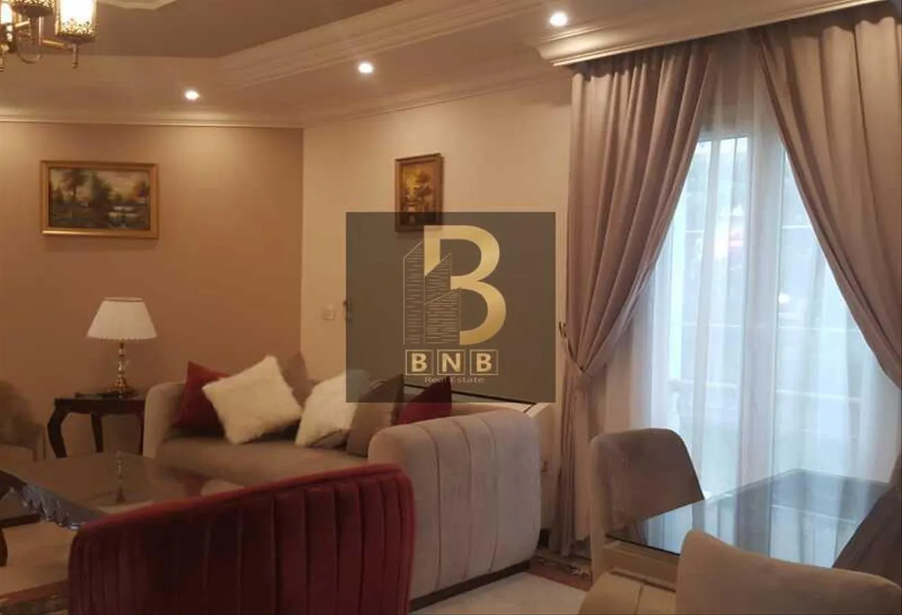 Rent in Mountain View Hyde Park: Furnished Ivilla For Rent with private garden