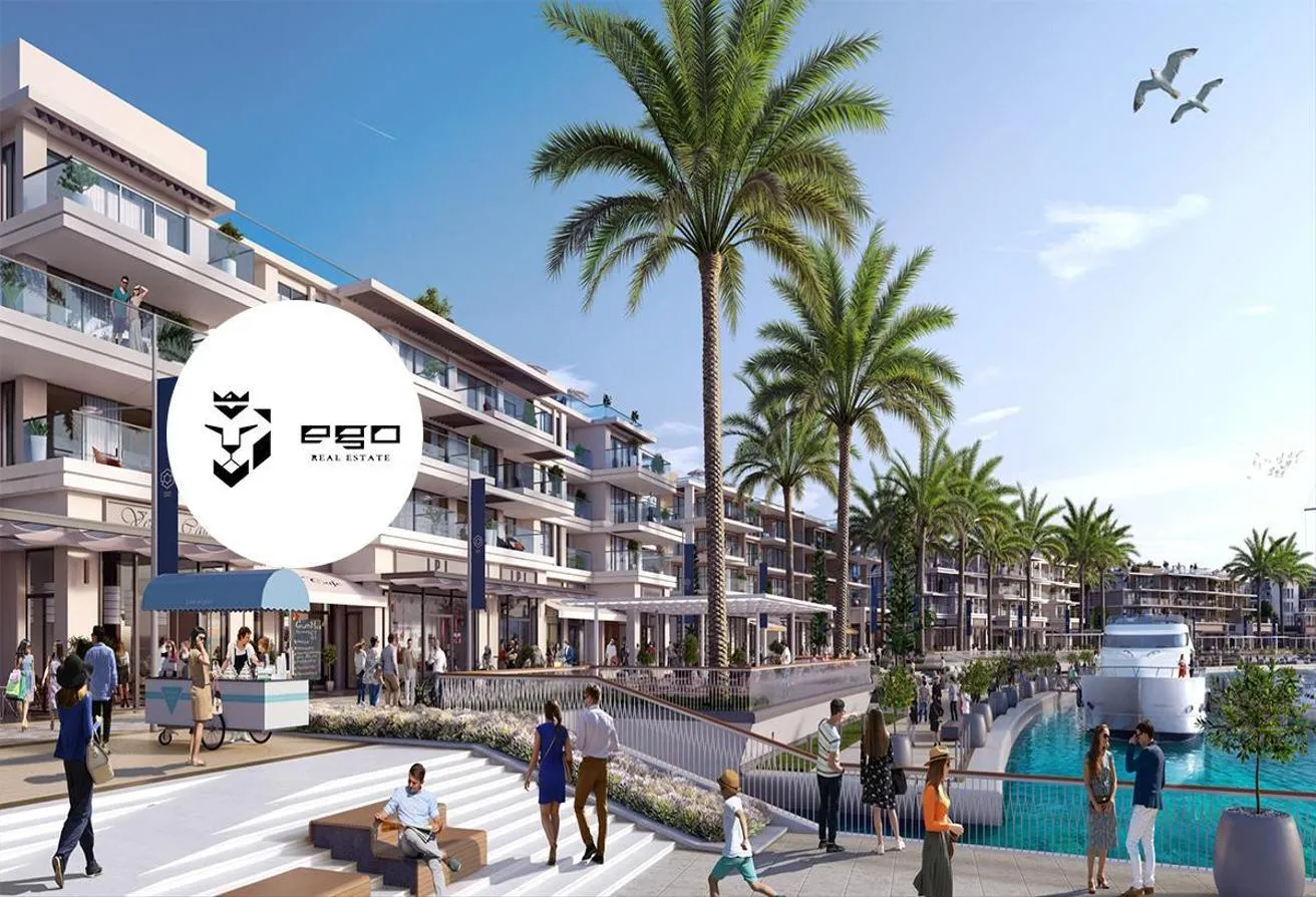Sale in Marassi: For Sale Penthouse in Marassi - Canal View -Marina