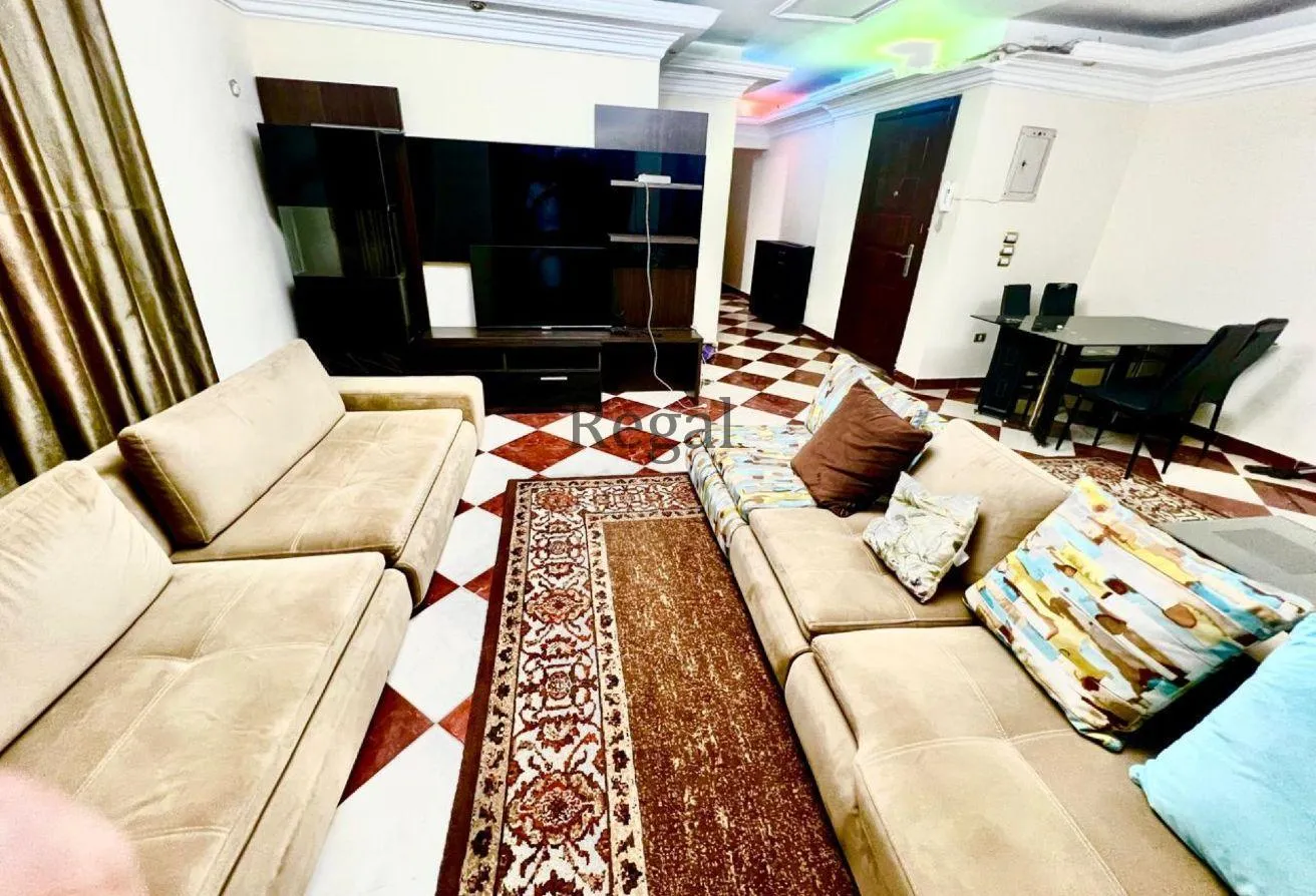Sale in Al Hosary: امتلك شقه بوجهه مميزه ب 6 اكتوبر
