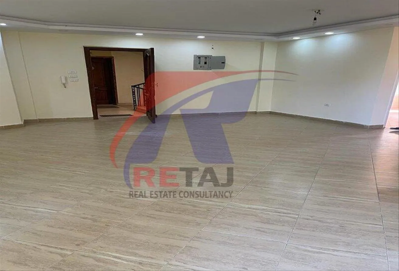 Sale in Retaj: Apartment for sale behind Concord Plaza Mall