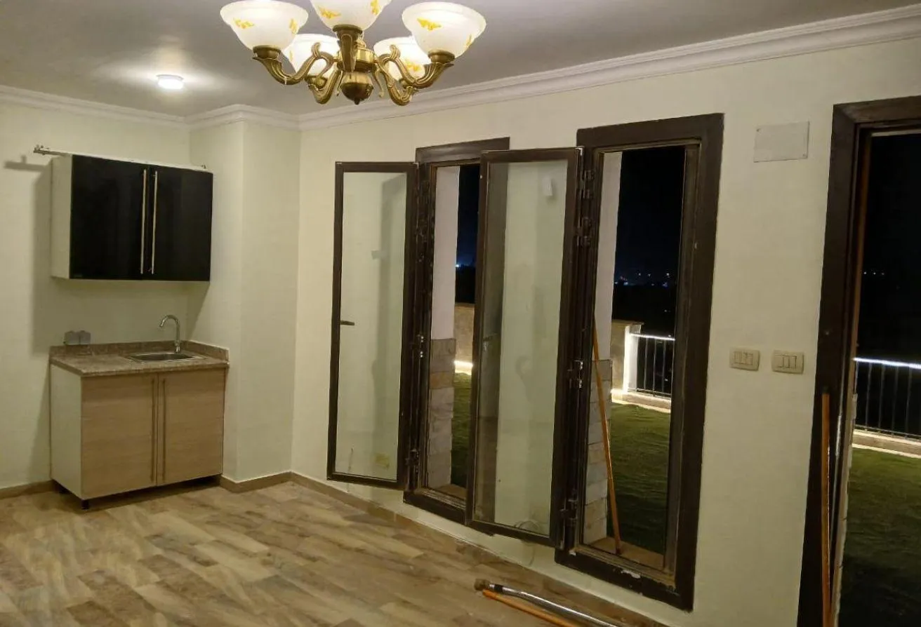 Rent in Grand Heights: توين هاوس كورنر 330م للايجار فى جراند هايتس