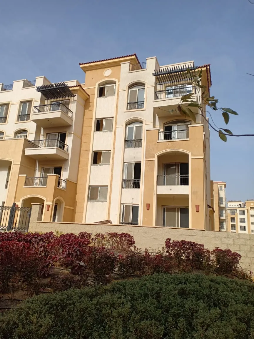 Penthouses 3 bedrooms for sale in Stone Residence New Cairo