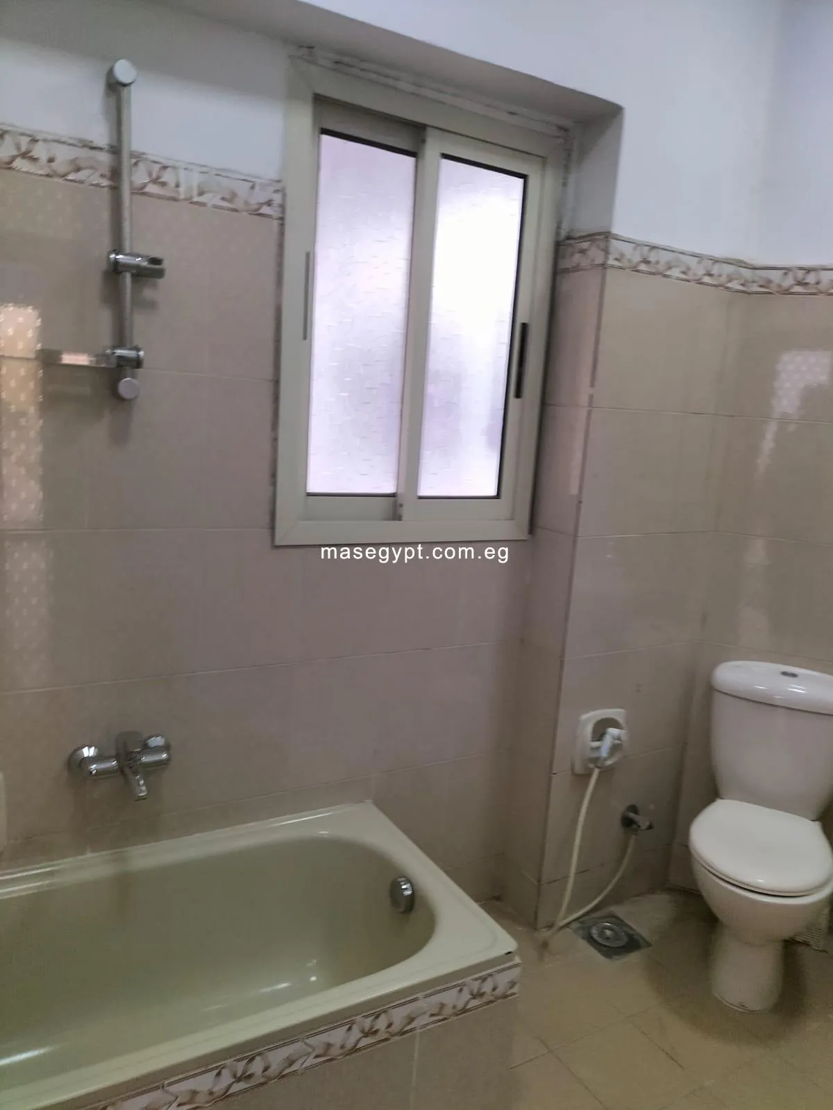 Administrative office for rent high lux in Gamaet El Dawal st