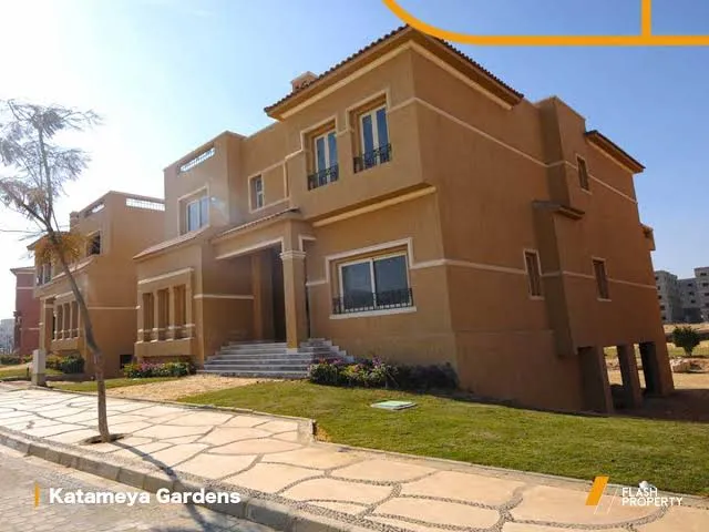 Sale in Katameya Gardens: VILLA TYPE D - DIRECT ON LANDSCAPE - CRESCENT WALK