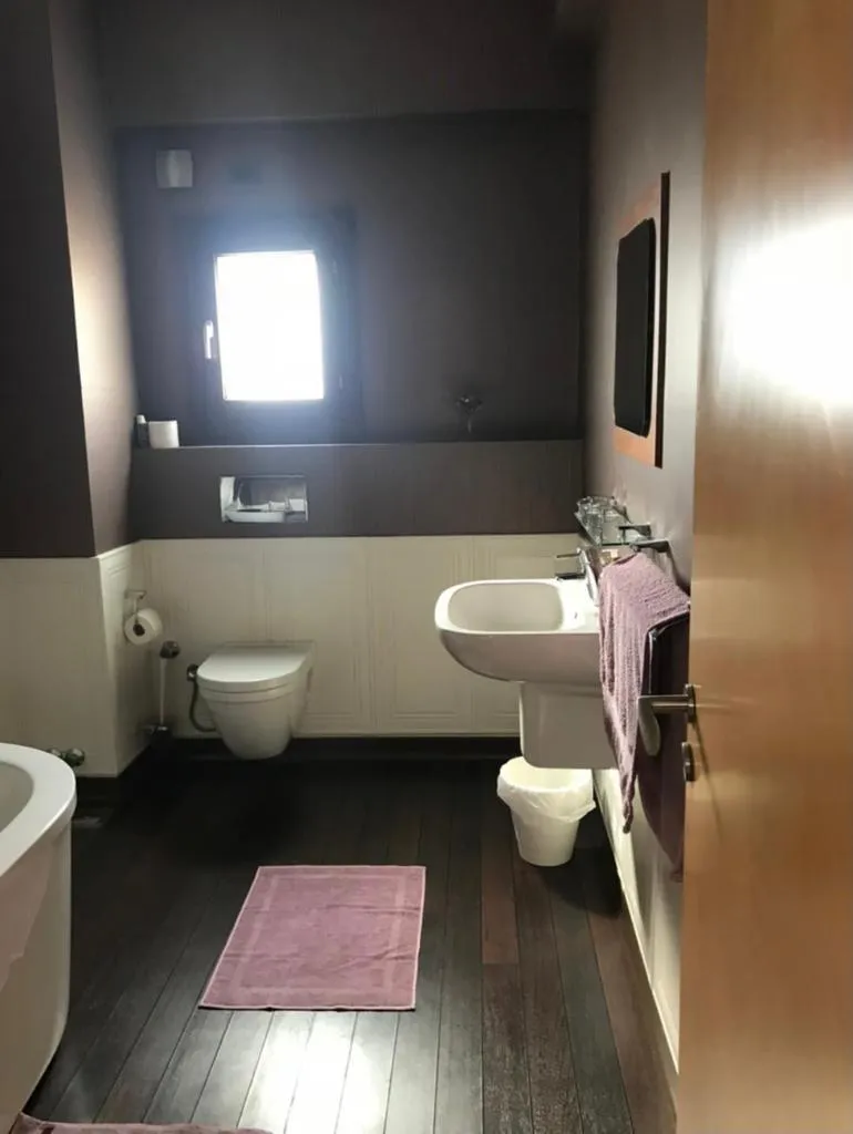 Gallery Image 10