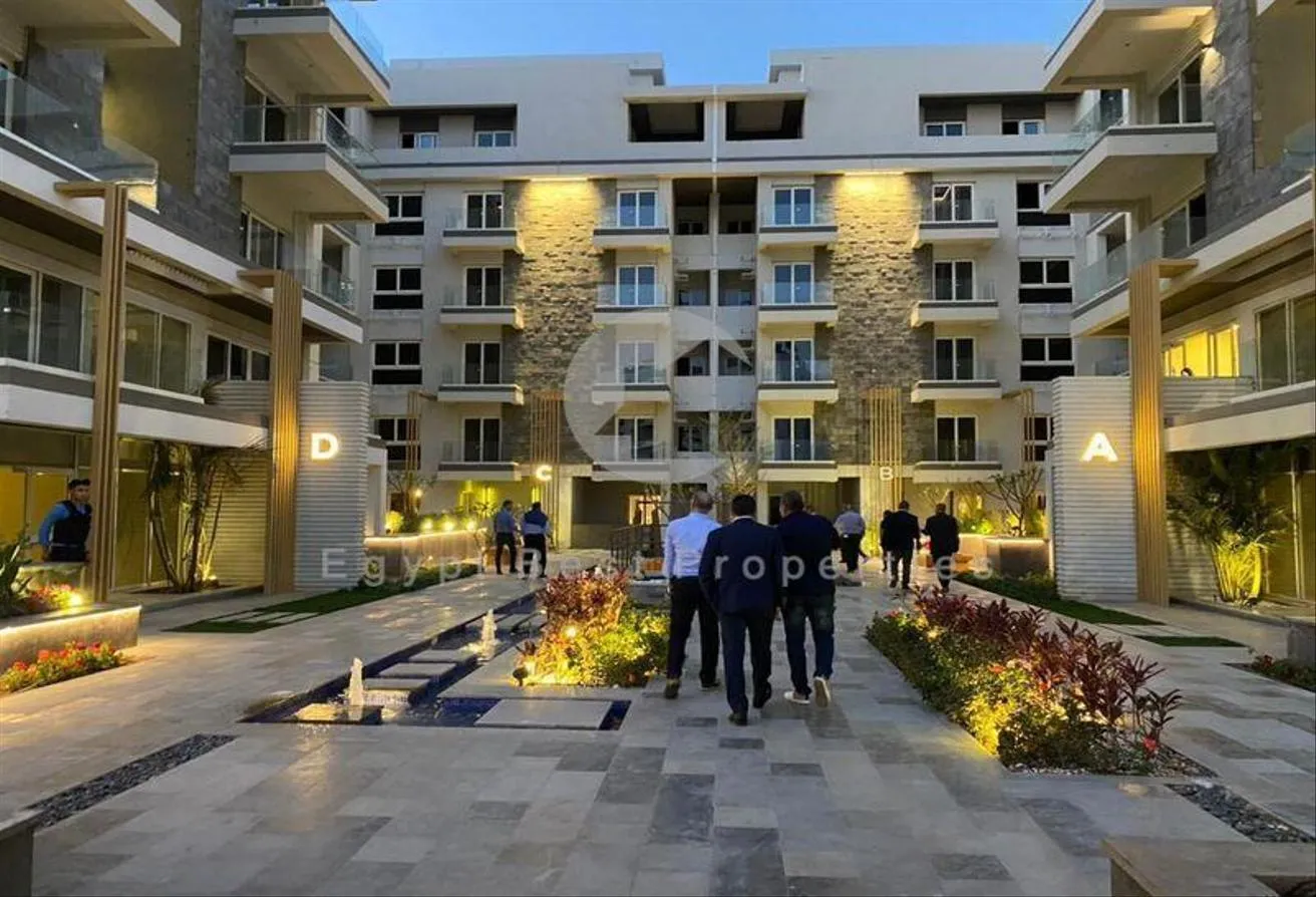 Sale in Mountain View iCity: Town house in mountian view icity 0% d.p over 7