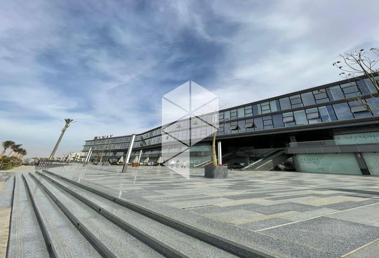 Rent in Sway Mall: for rent a 68m shop in al-tagamoa on mohamed nageb