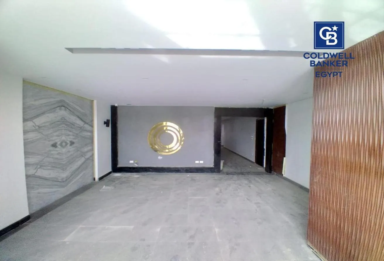 Sale in Sun Capital: Villa Ready to Move In Sun Capital October
