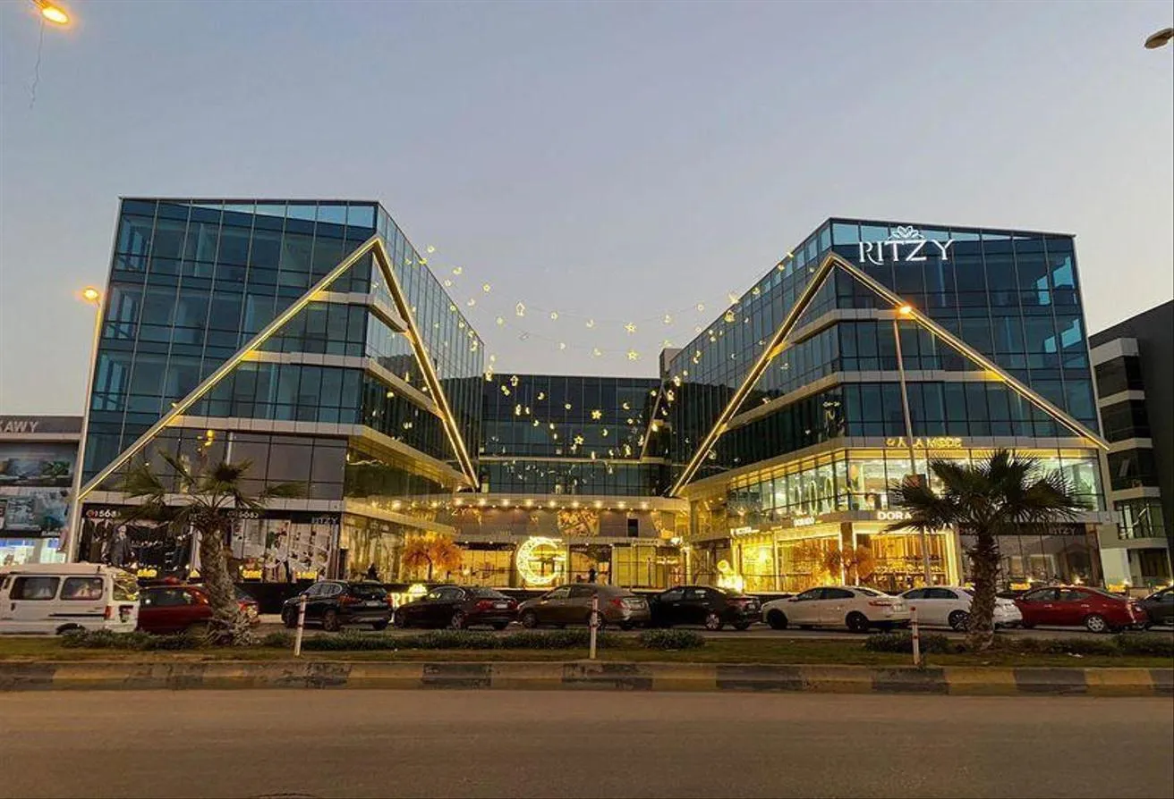 Sale in Ritzy: Ground floor shop ready to move in Ritzy Mall