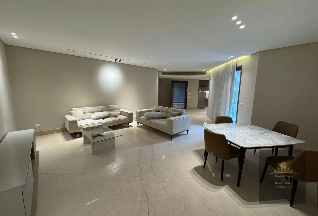Rent in Silver Palm: 2 bedrooms hotel unit in a vital location