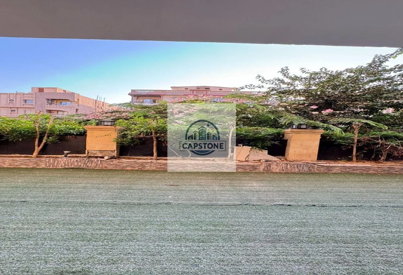 Sale in West Arabella: شقة للبيع في غرب ارابيلا القاهرة الجديدة  دور ارضي