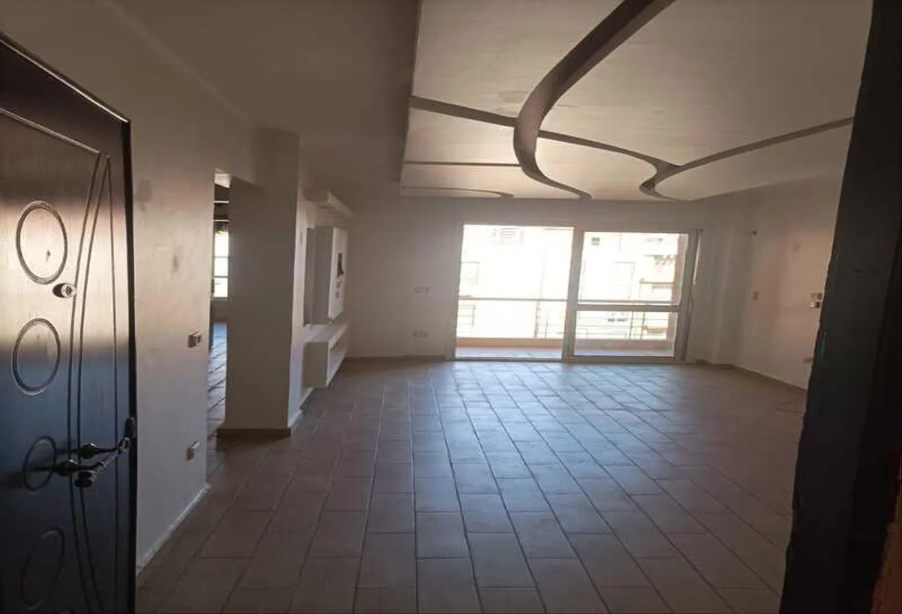 Sale in Degla Palms: a special unit fully finished Degla Palm 6 October