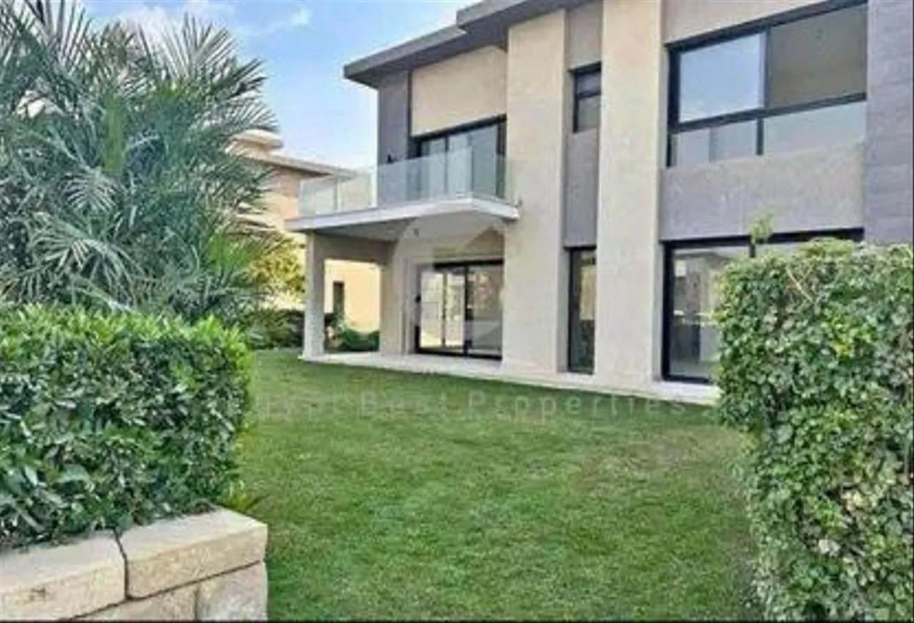 Sale in October Hills: Ready To Move Villa In El-Sheikh Zayed Only 10% DP