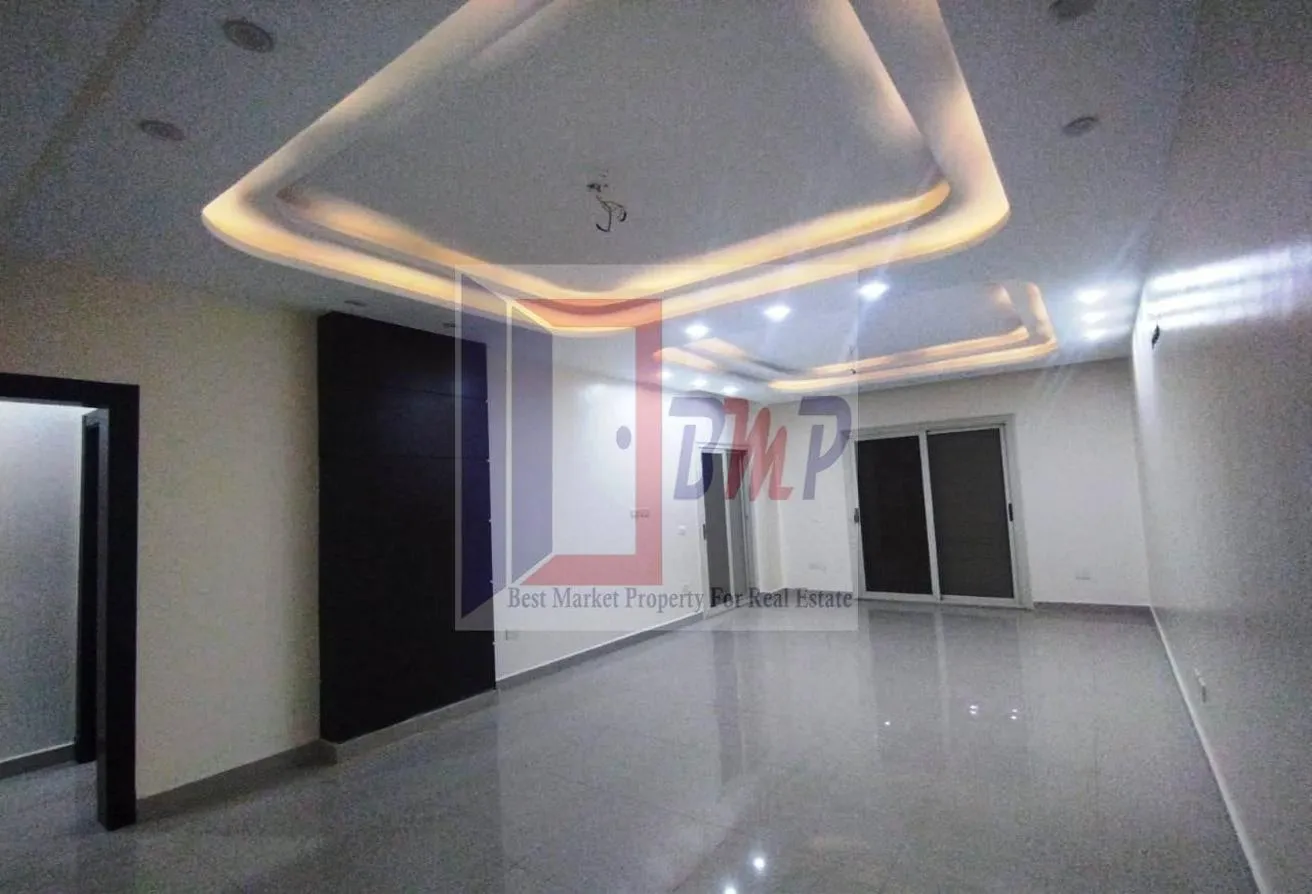 Rent in Leila: شقة ارضي بجاردن للايجار بكمبوند ليلة ال90 الشمالي.