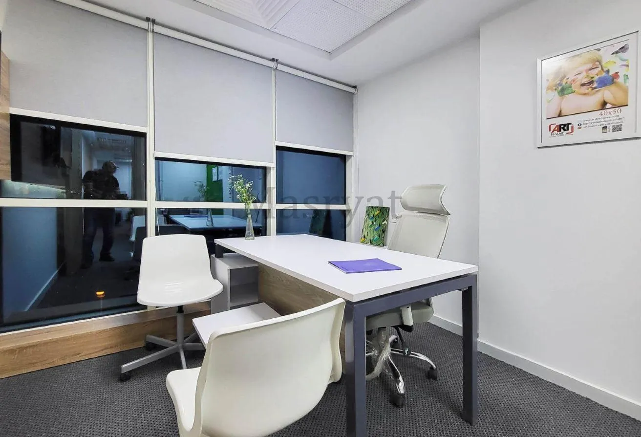 Rent in Business Plus: فرصة استثمارية! مكتب تجاري للإيجار في شمال التسعين