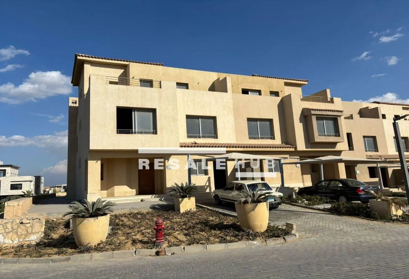 Sale in Palm Hills Golf Views: تاون هاوس فيو الجولف كامل فيpalm hills GOLF VIEWS