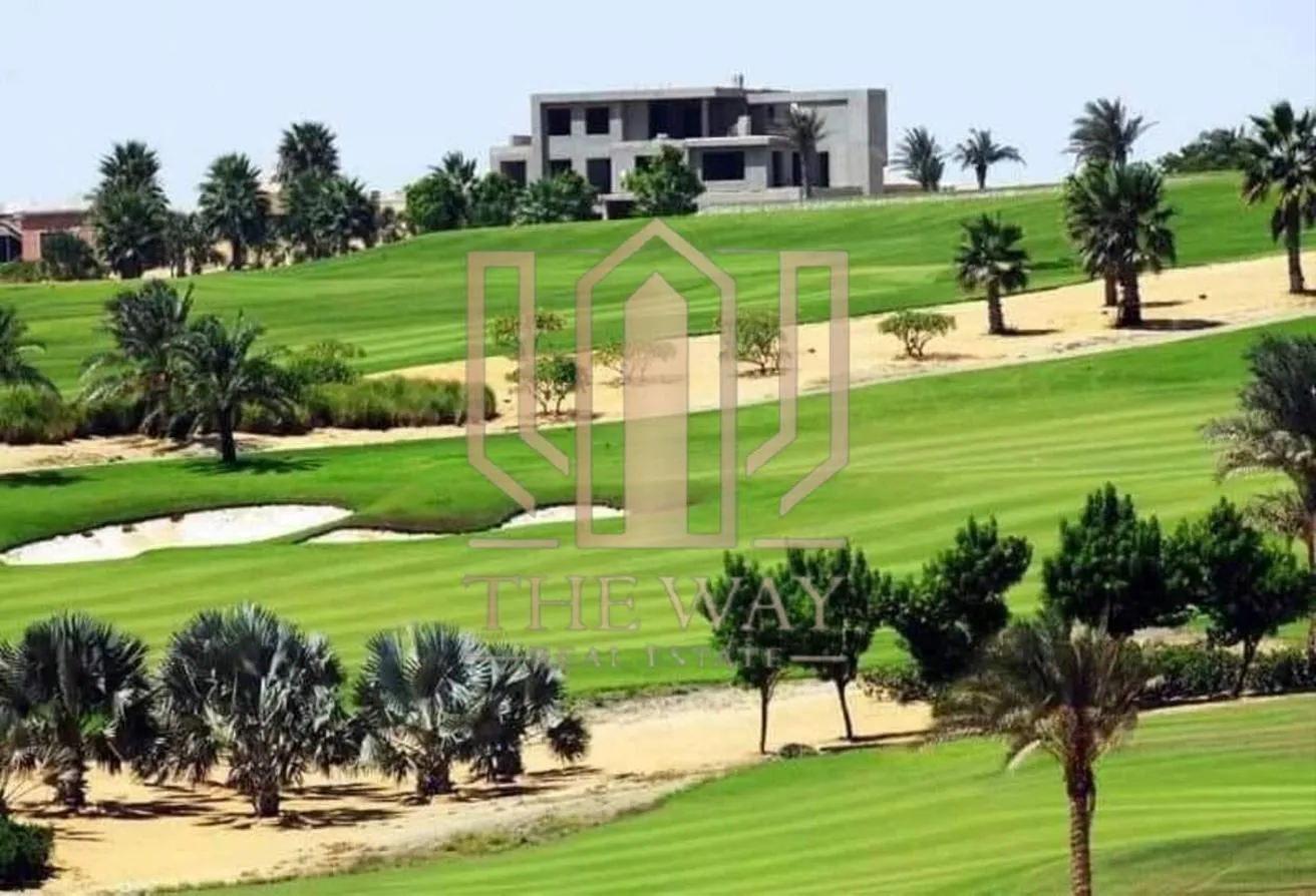 Sale in Palm Hills Golf Views: Villa prime location directly on the golf