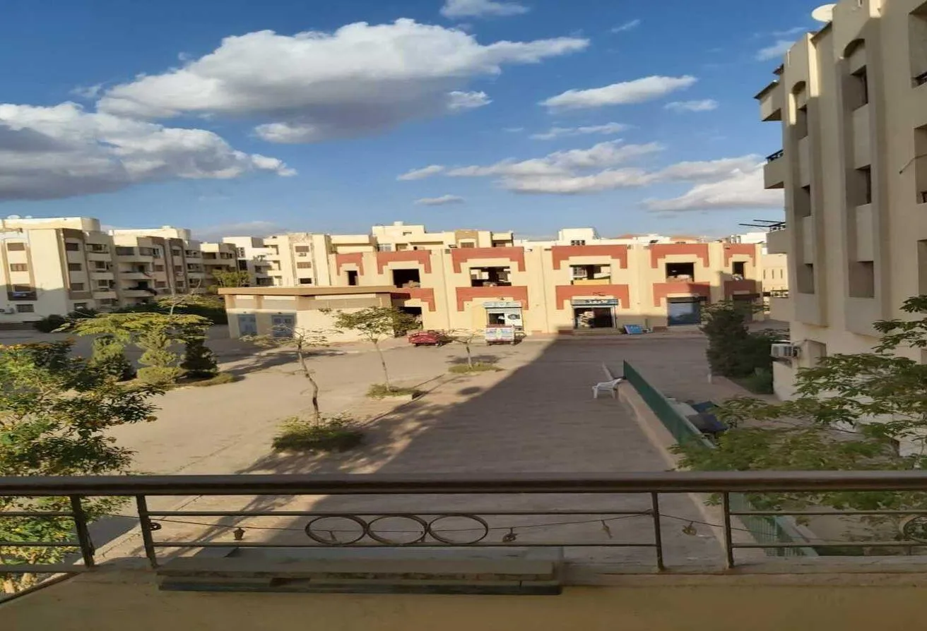 Sale in La Rosa: apartment for sale in a compound in front of AUC