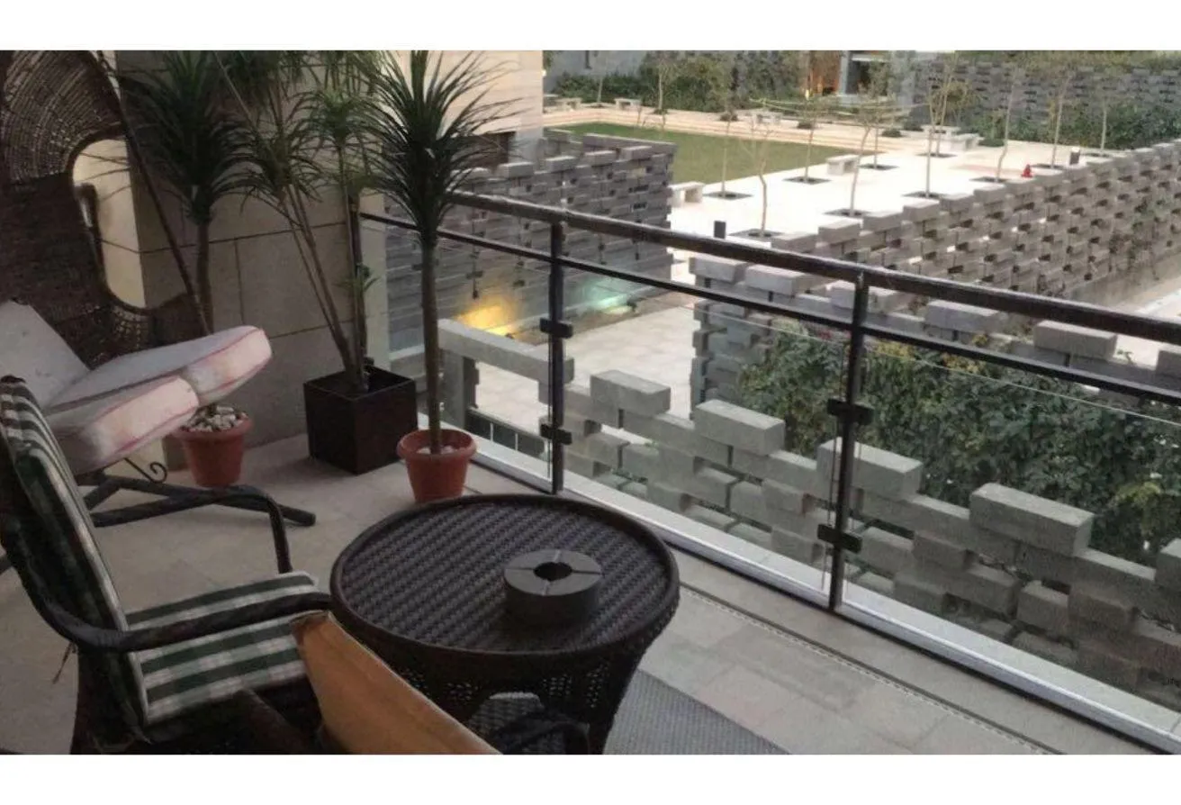 Rent in Forty West: Apartment in Forty West Price in the ad