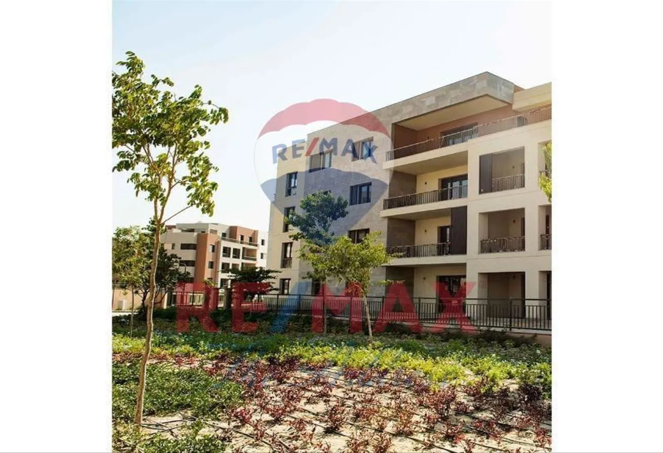 Sale in District 5: Dont miss 2BR With Private garden 8%DP Over 8Years
