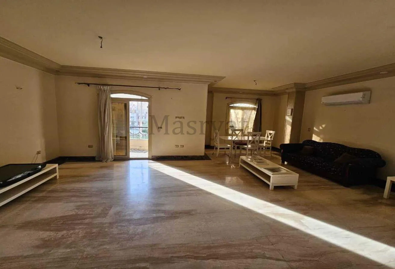 Sale in El Banafseg 1: شقة فاخرة للبيع في البنفسج 1 فيلات | فيو مفتوح
