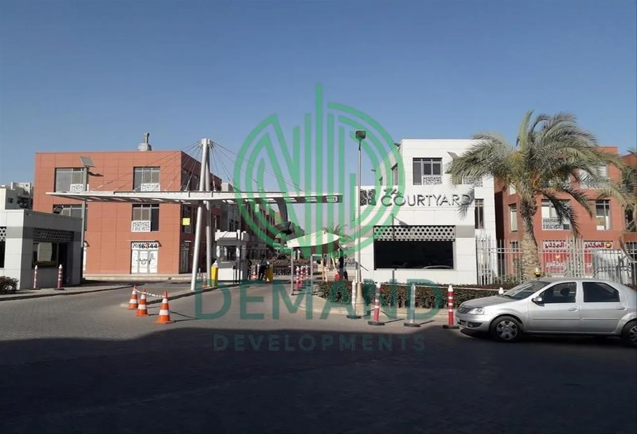 Rent in The Courtyard: Building For Rent 237m In The Courtyard Mall-Dorra