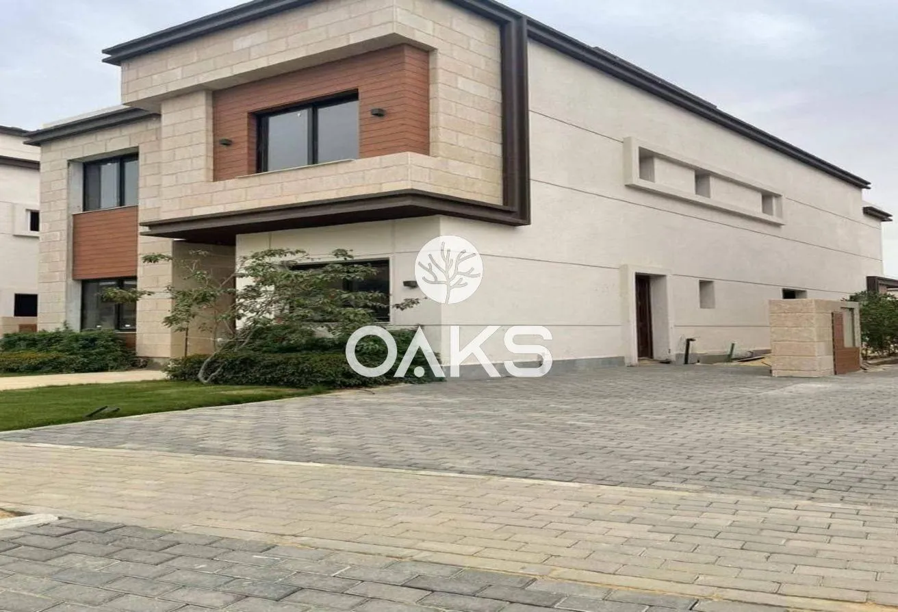 Sale in Azzar: Apartment for sale in New Azzar Land  over 12 year