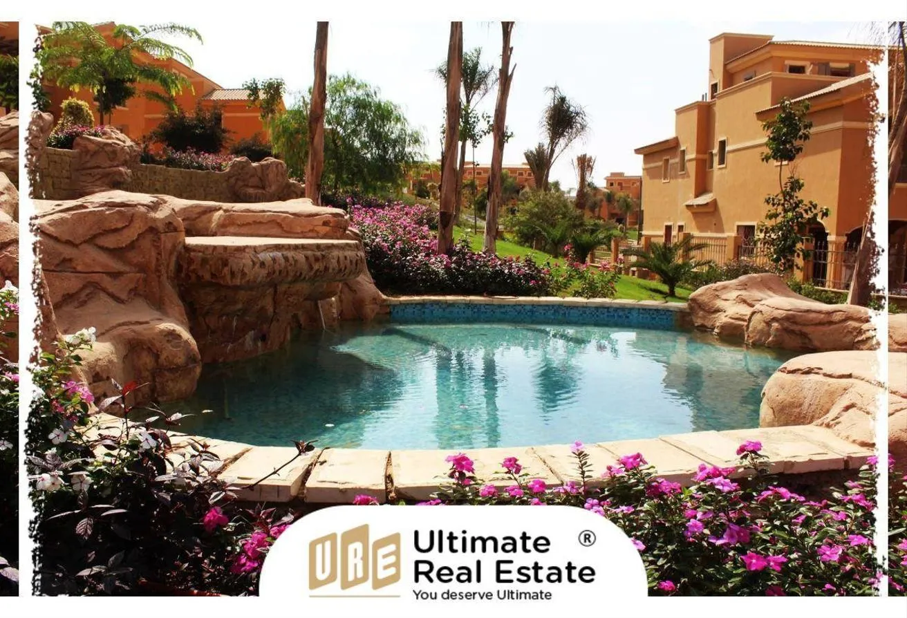 Sale in Dyar Park: Townhouse with private garden for sale- Dyar Park