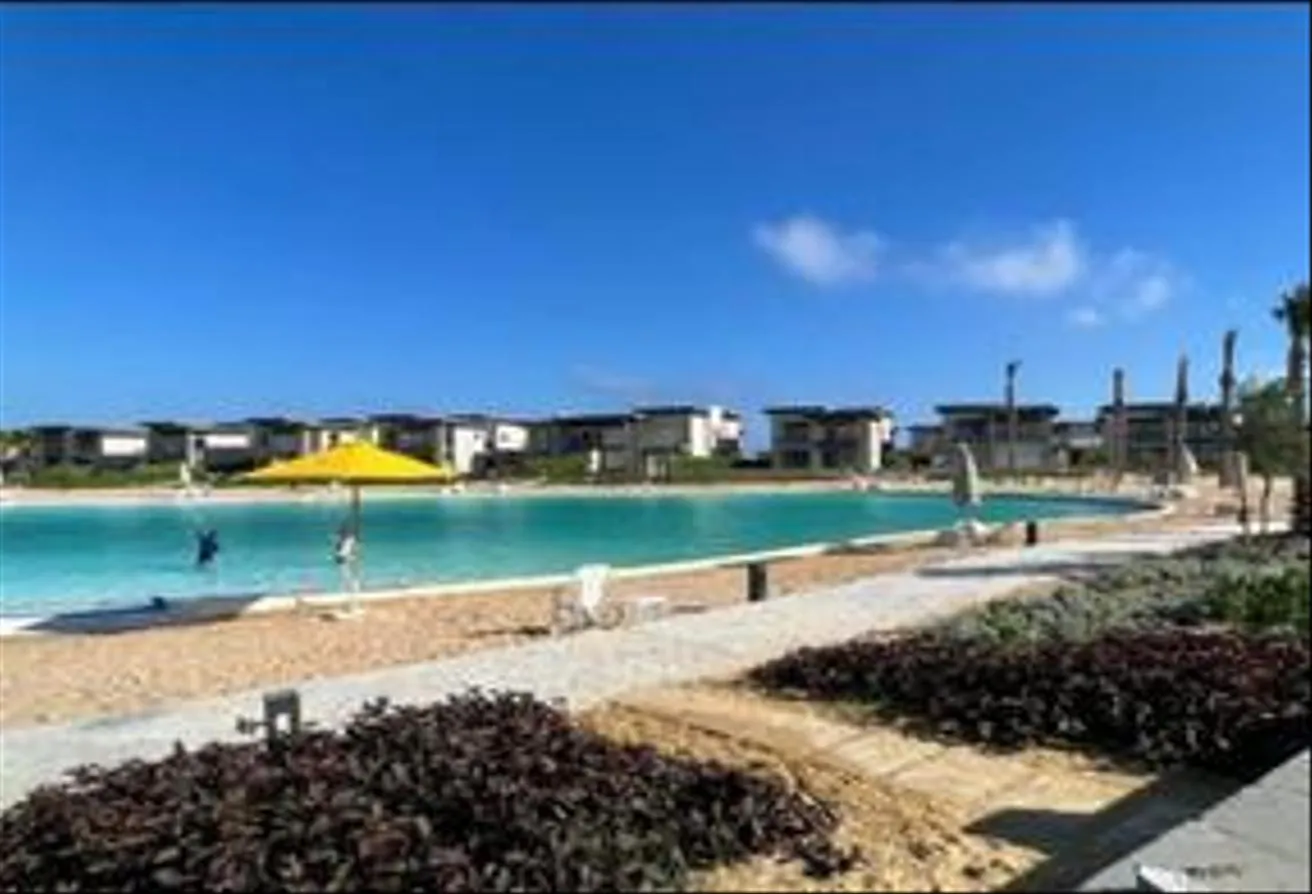 Sale in Swan Lake: Villa Swan Lake North Coast Furnished Lagoon view