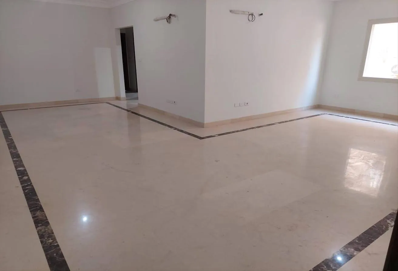 Rent in West Arabella: شقة ايجار غرب ارابيلا من مول ارابيلا بلازا مباشرة