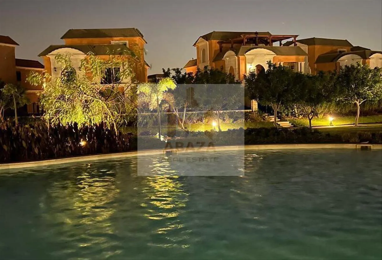 Sale in Layan Residence: للبيع فيلا توين هاوس ٦٠٠ ارض ٣٦٠مباني مينا ريزدينس