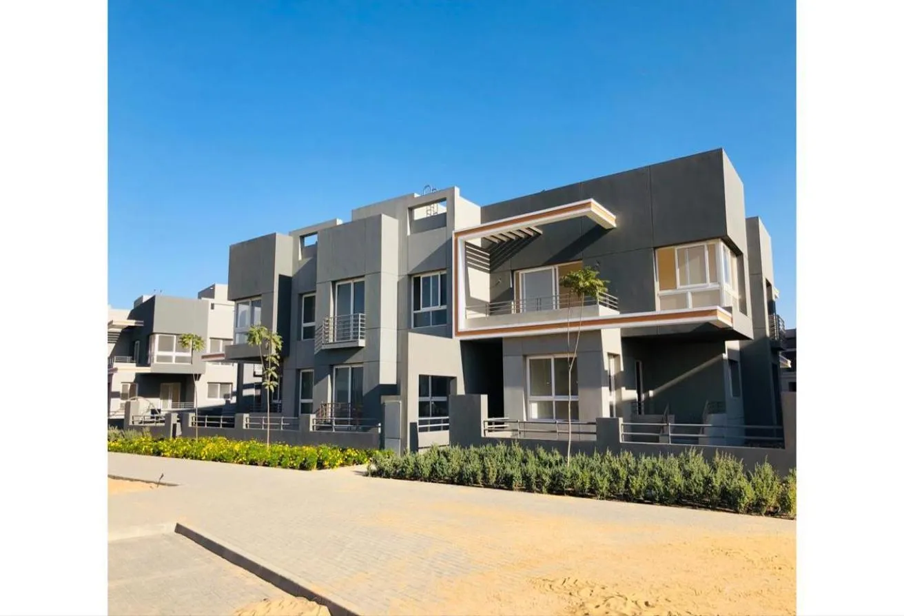 Sale in Kayan: Four Townhouses for sale Delivery after 2 months
