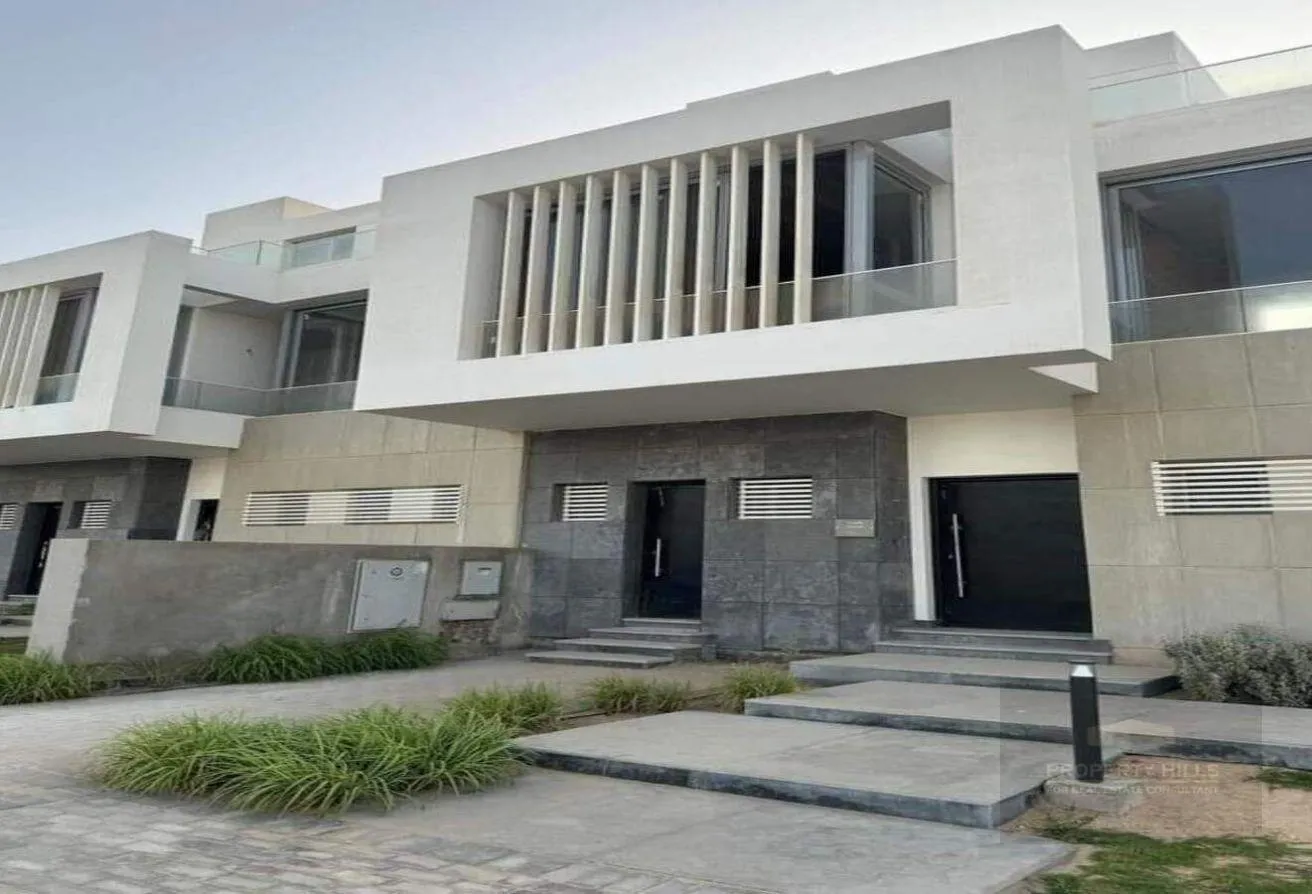 Sale in Mountain View Giza Plateau: 5BR Villa +NanyRoom near NewGiza Equal installment