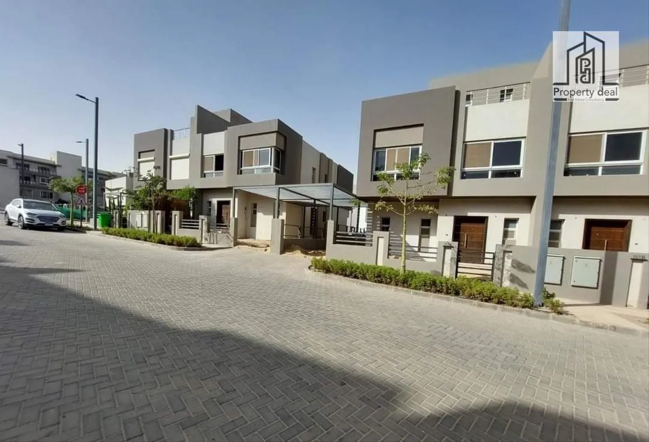 Sale in Etapa: Twin house 269m, Best location, Lowest price