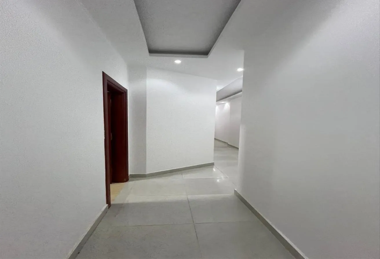 Gallery Image 14