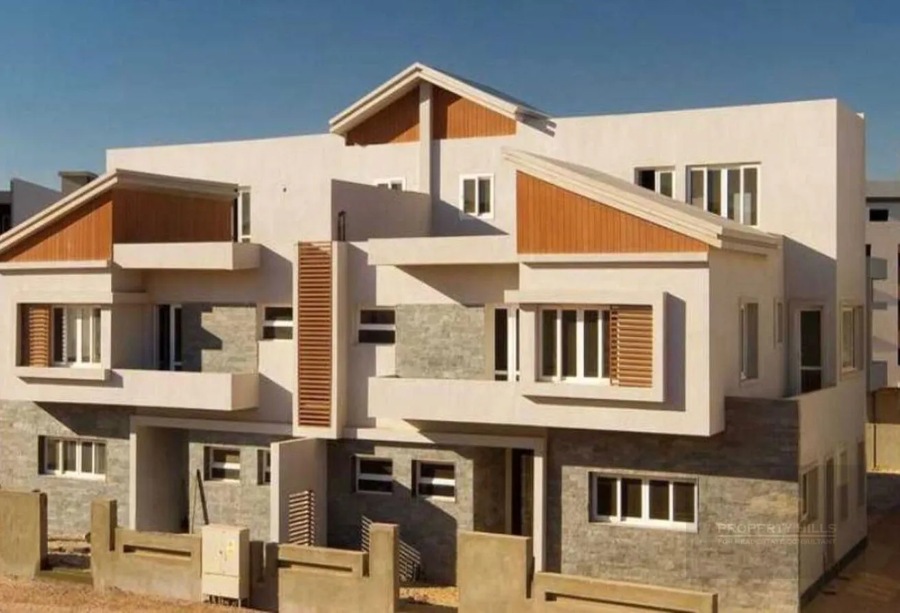 Sale in Silva Compound: Own a villa in Sheikh Zayed | over 8y lowest price