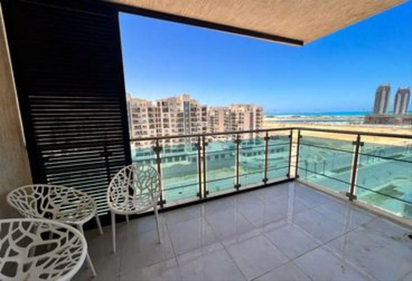 Sale in Downtown: 2 Bedrooms Ready to Move with 5% Downpayment Only