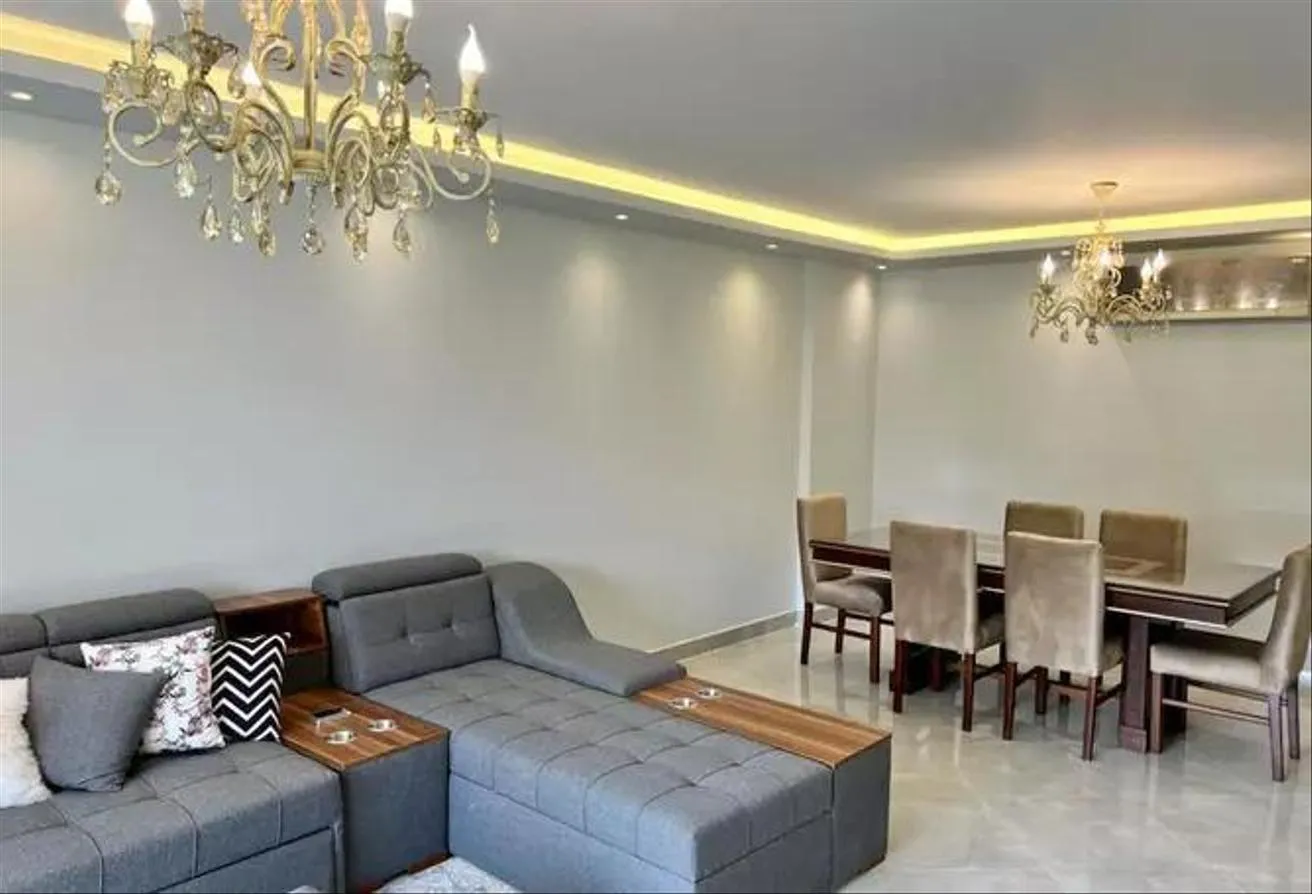Sale in Azad: Duplex 195m+Roof Ready to Move in front of AUC